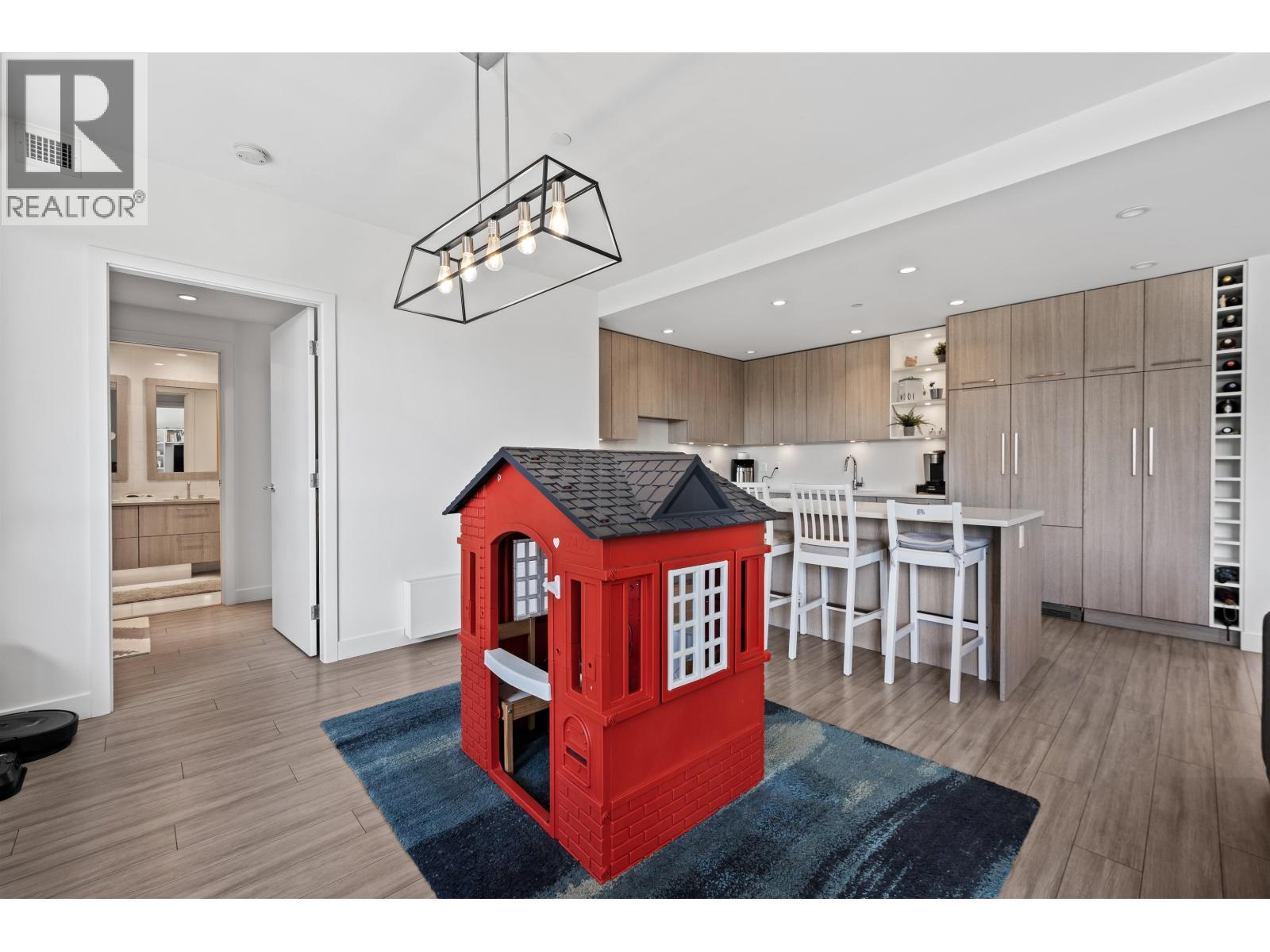 306 707 E 3rd Street, North Vancouver, British Columbia  V7L 1G8 - Photo 11 - R3130109