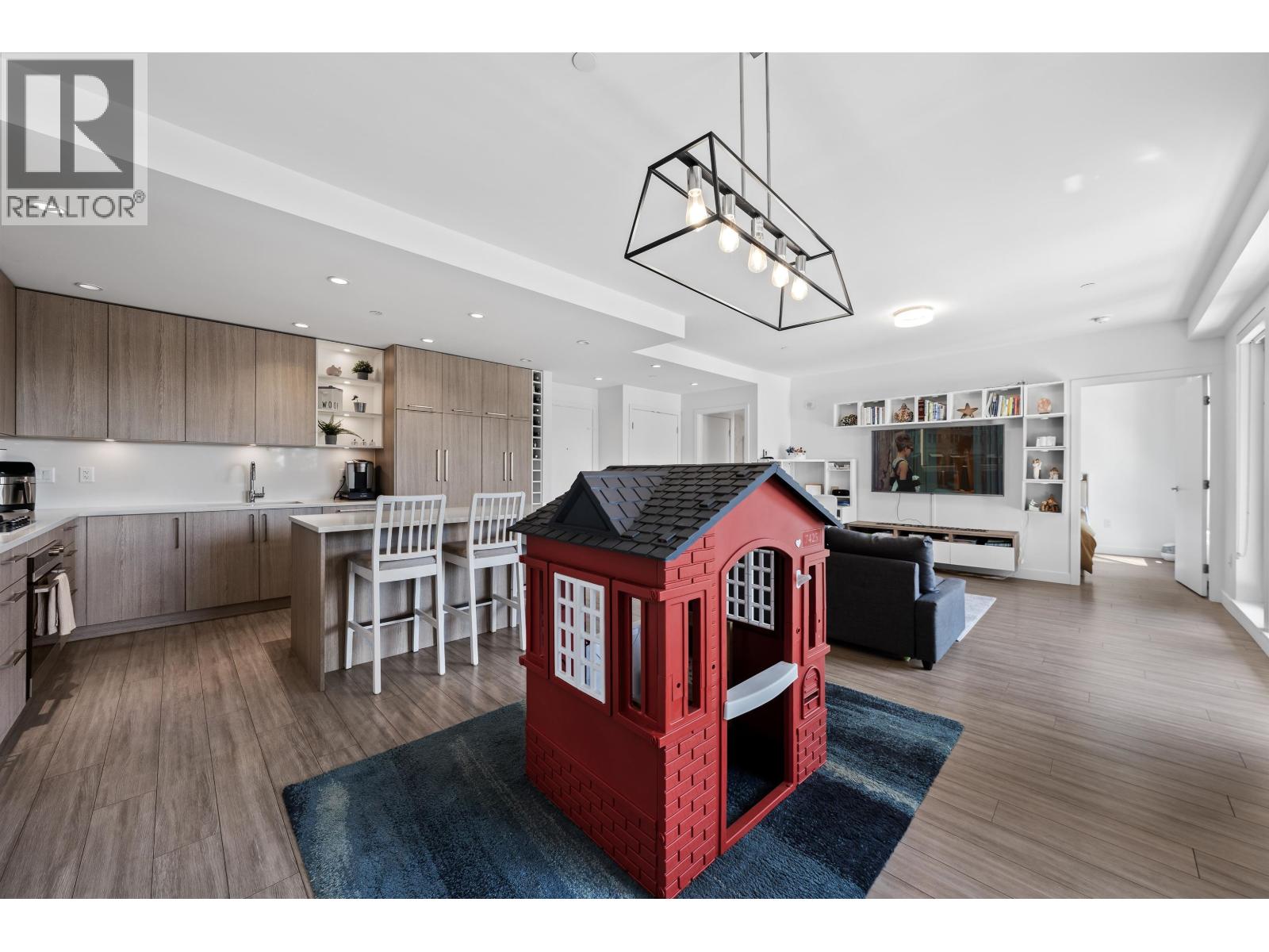 306 707 E 3rd Street, North Vancouver, British Columbia  V7L 1G8 - Photo 12 - R3130109