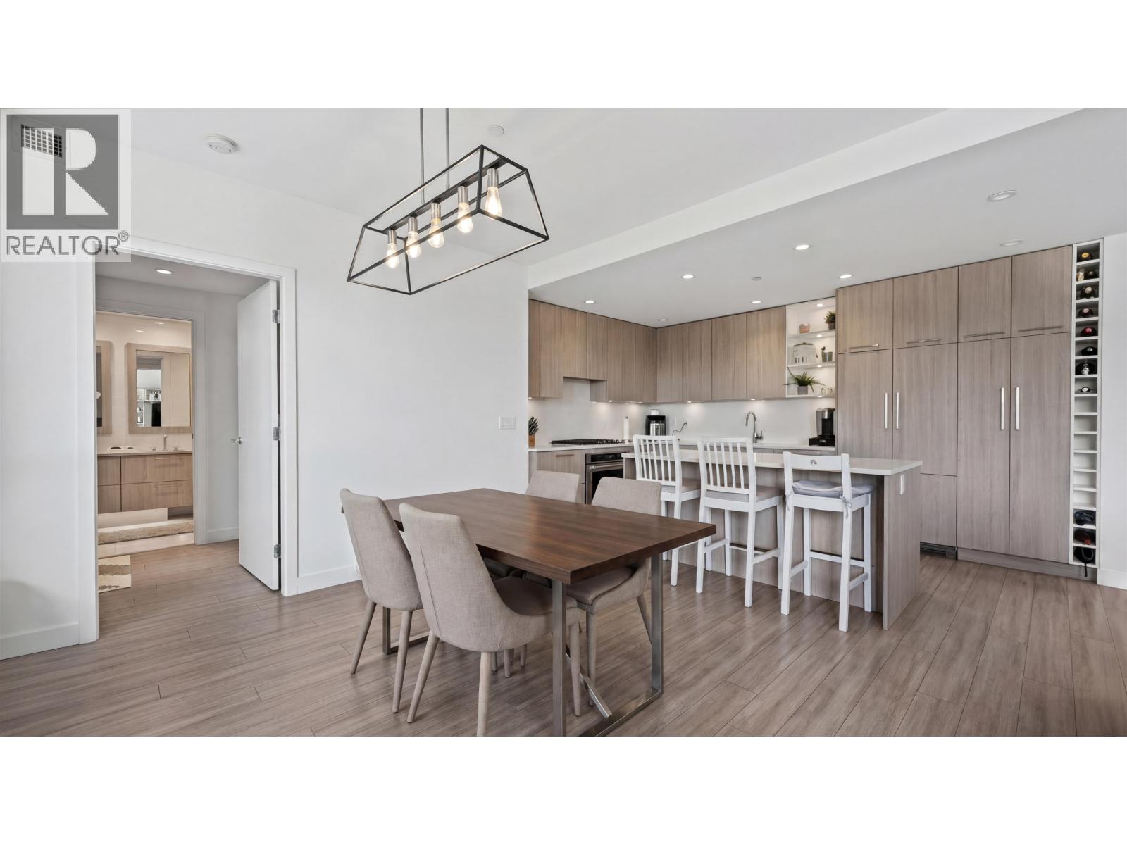 306 707 E 3rd Street, North Vancouver, British Columbia  V7L 1G8 - Photo 13 - R3130109