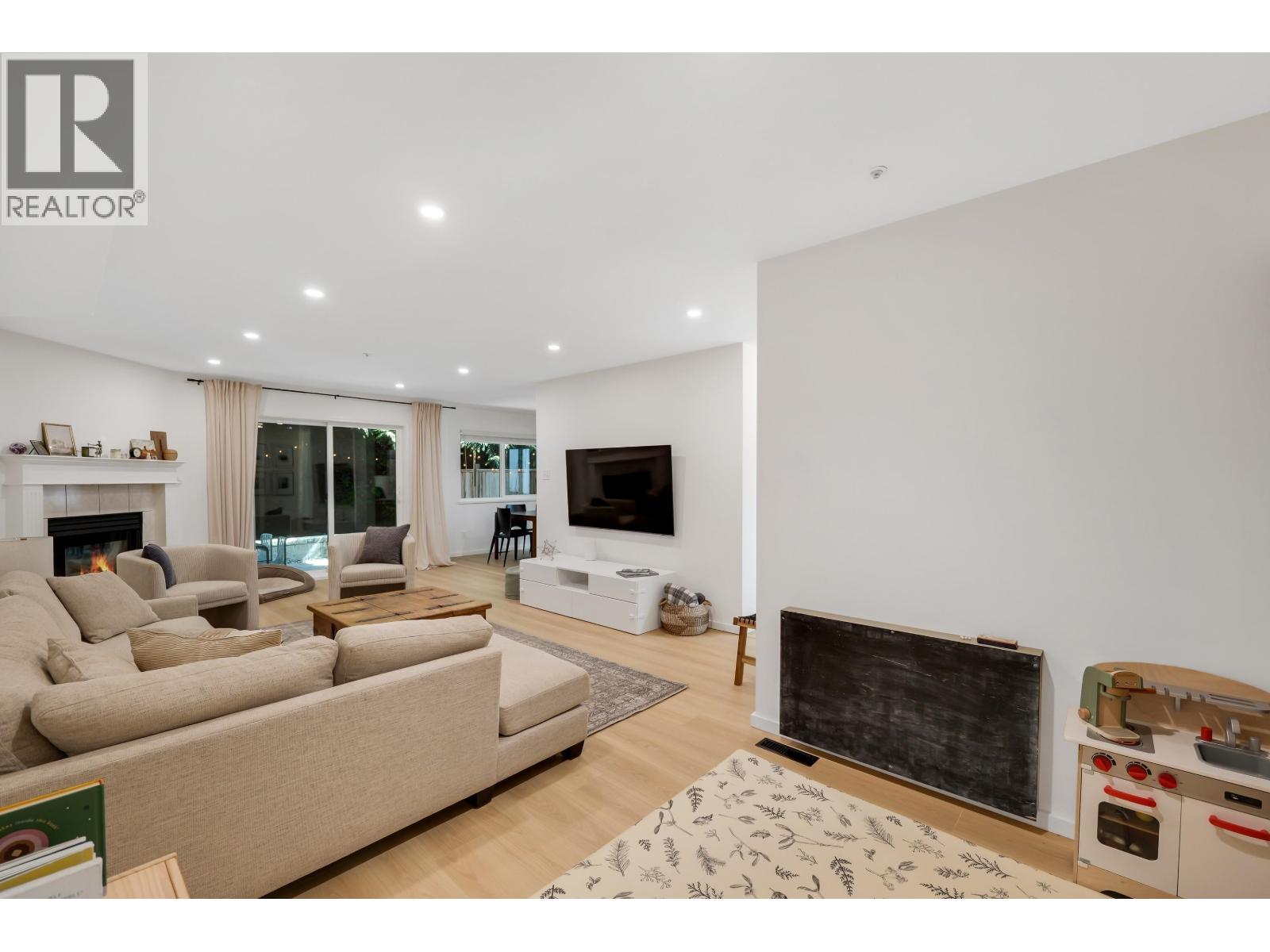 46 2401 Mamquam Road, Squamish, British Columbia  V8B 0H6 - Photo 4 - R3130126