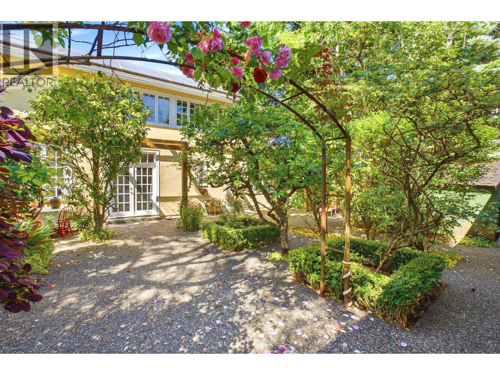 1620 E 20th Avenue, Vancouver, British Columbia  V5N 2K8 - Photo 11 - R3130113