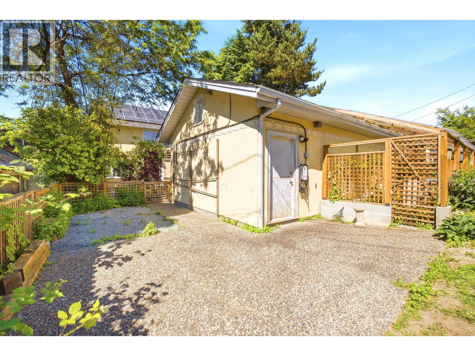 1620 E 20th Avenue, Vancouver, British Columbia  V5N 2K8 - Photo 24 - R3130113