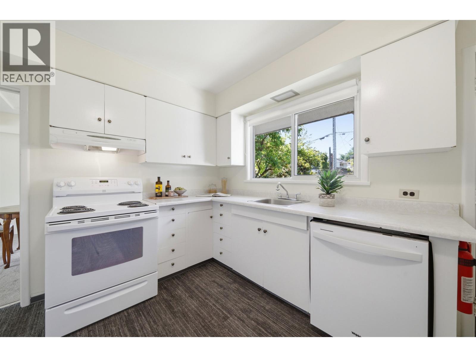 937 Chestnut Street, New Westminster, British Columbia  V3L 4N4 - Photo 15 - R3130132