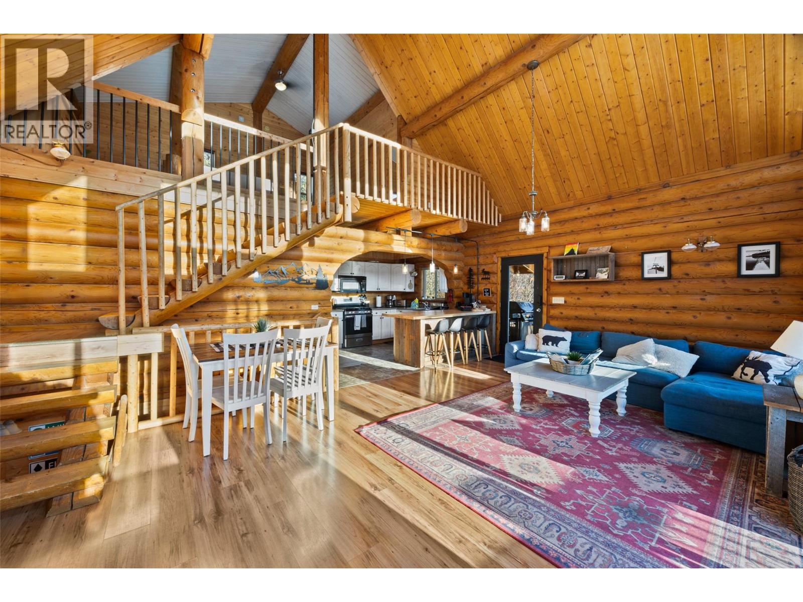 4889 Pine Ridge Way