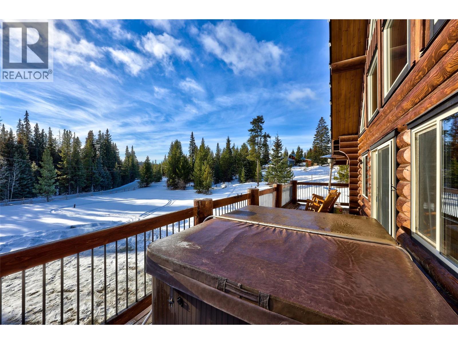4889 Pine Ridge Way