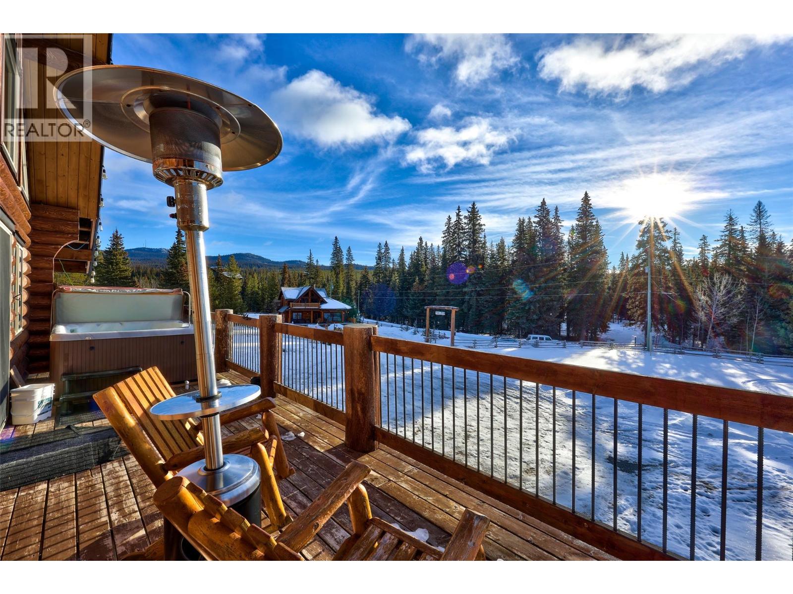 4889 Pine Ridge Way
