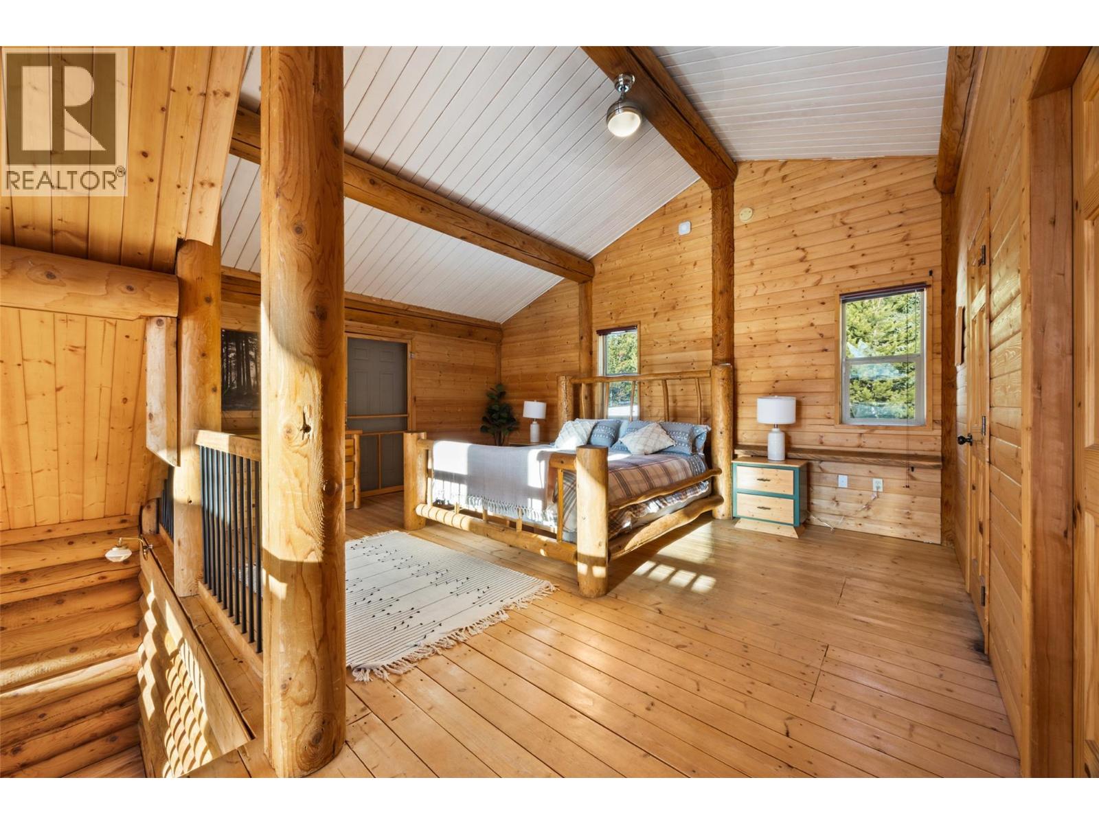 4889 Pine Ridge Way