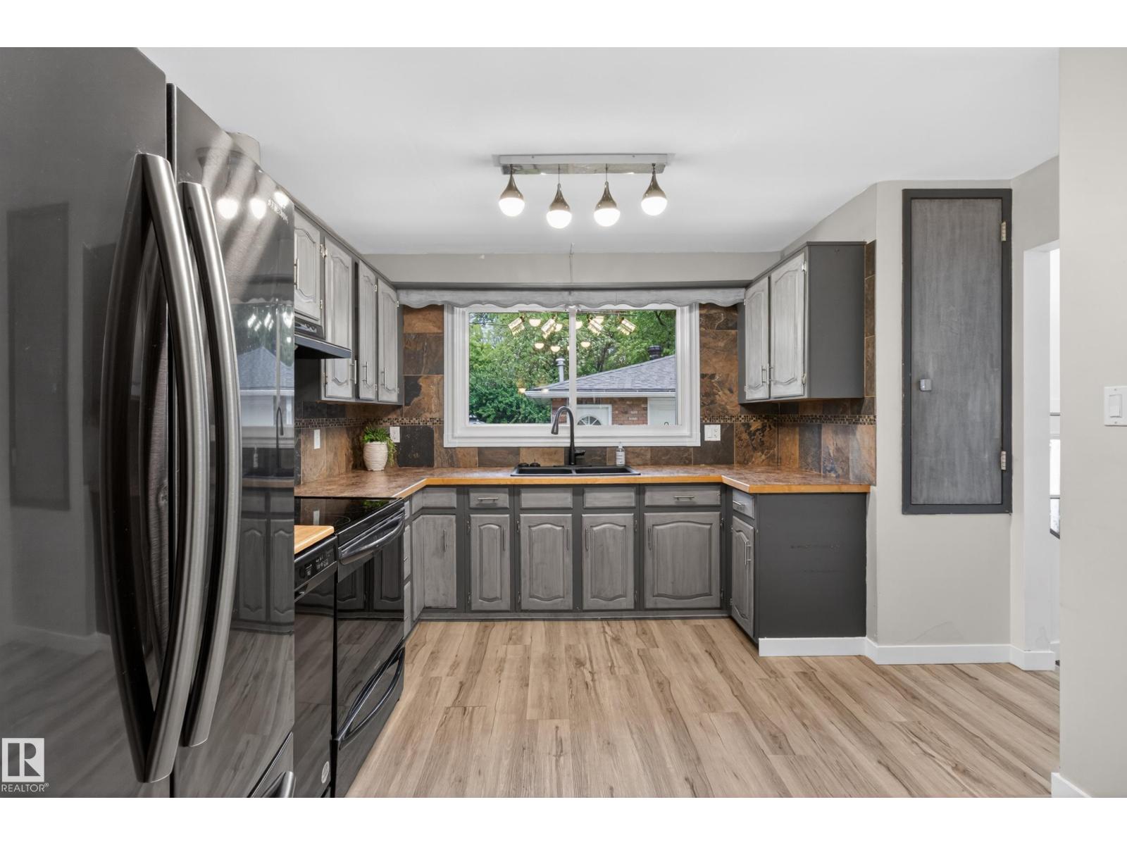 302 Fir St, Sherwood Park, Alberta  T8A 2B3 - Photo 12 - E4491100