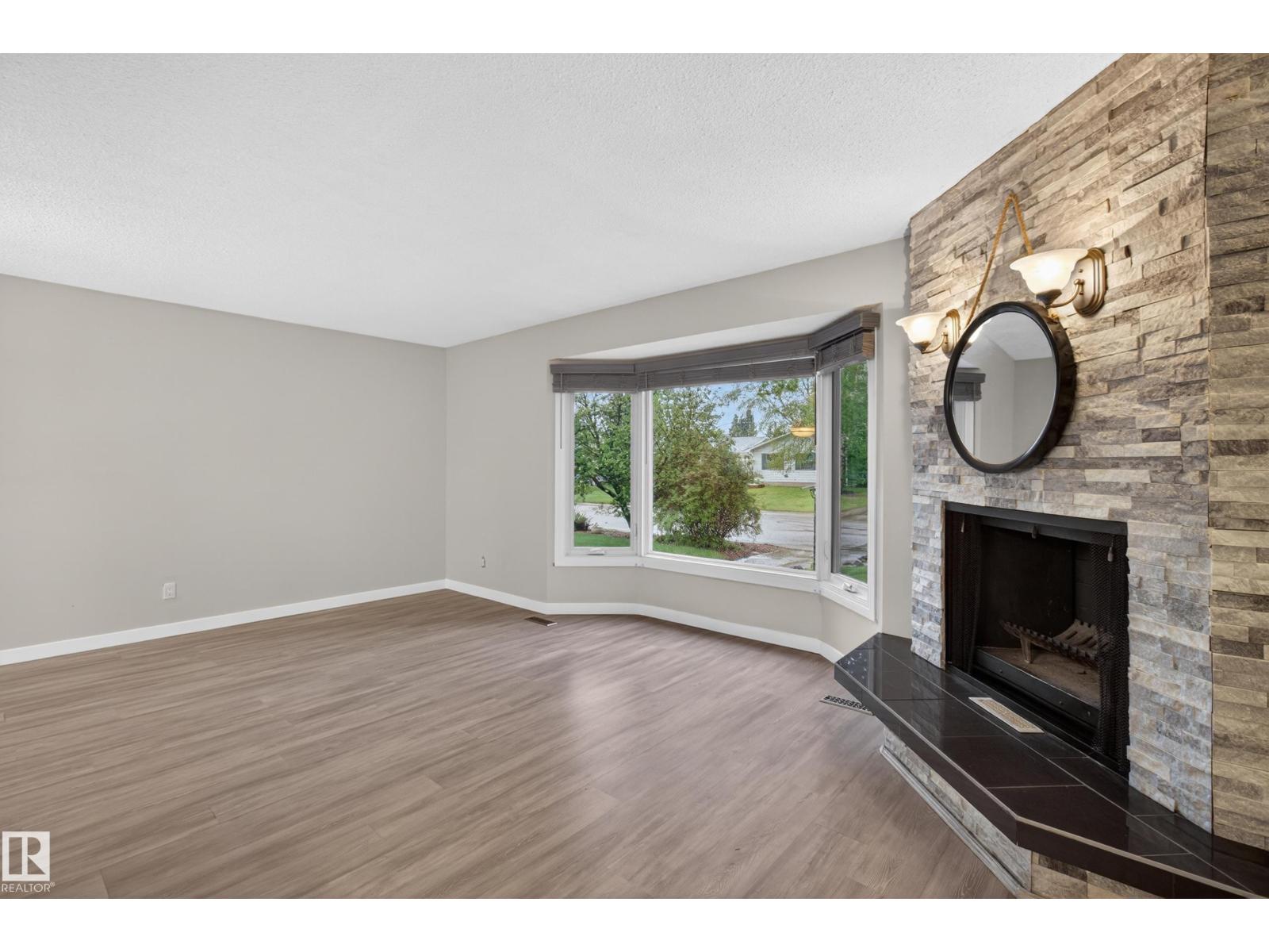 302 Fir St, Sherwood Park, Alberta  T8A 2B3 - Photo 4 - E4491100
