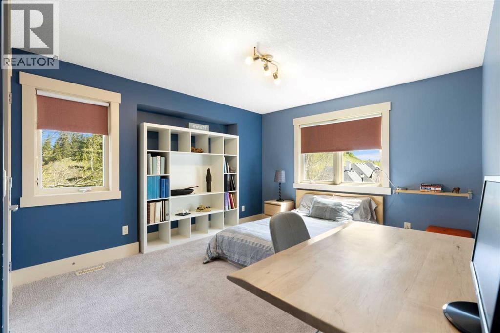 7 Discovery Ridge Cove Sw, Calgary, Alberta  T2H 4Y1 - Photo 30 - A2314898