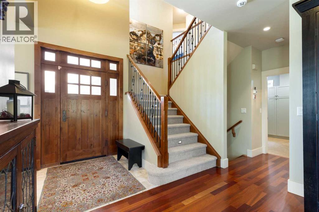 7 Discovery Ridge Cove Sw, Calgary, Alberta  T2H 4Y1 - Photo 5 - A2314898