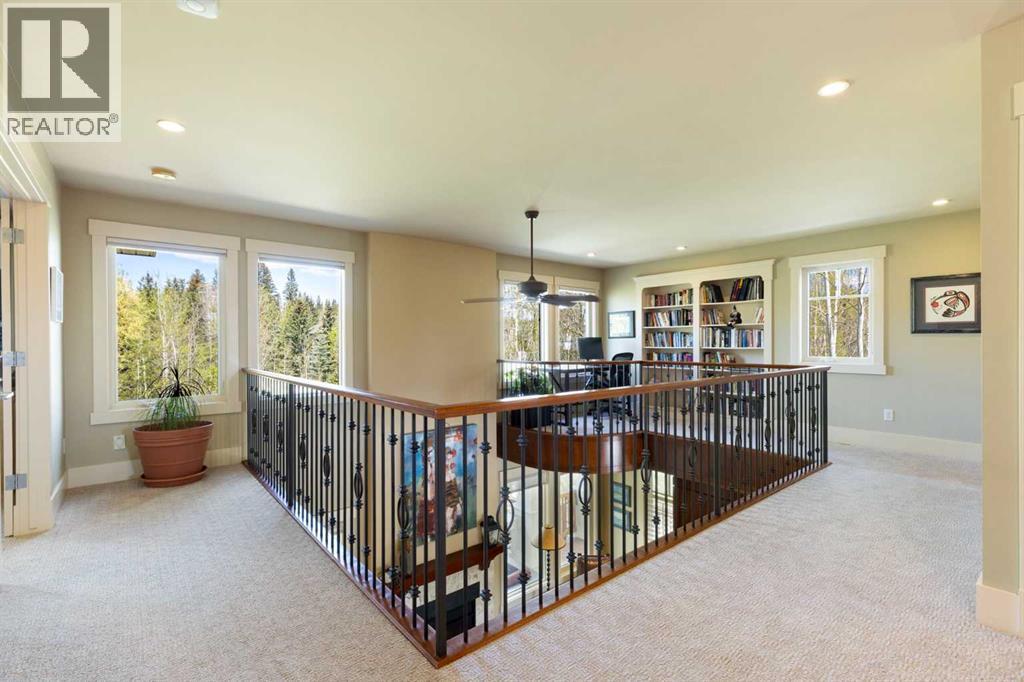 7 Discovery Ridge Cove Sw, Calgary, Alberta  T2H 4Y1 - Photo 20 - A2314898