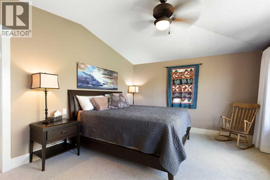 7 Discovery Ridge Cove Sw, Calgary, Alberta  T2H 4Y1 - Photo 26 - A2314898