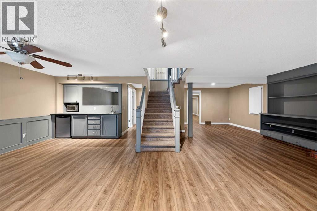 28 Shawfield Way Sw, Calgary, Alberta  T2Y 2X9 - Photo 33 - A2316495