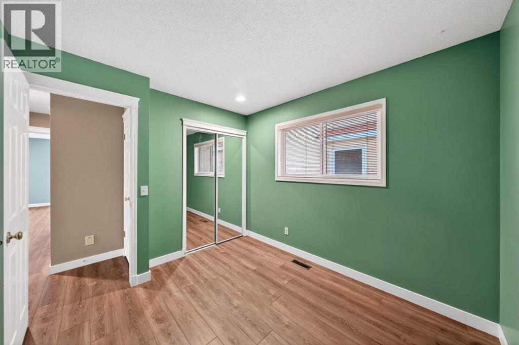 28 Shawfield Way Sw, Calgary, Alberta  T2Y 2X9 - Photo 15 - A2316495