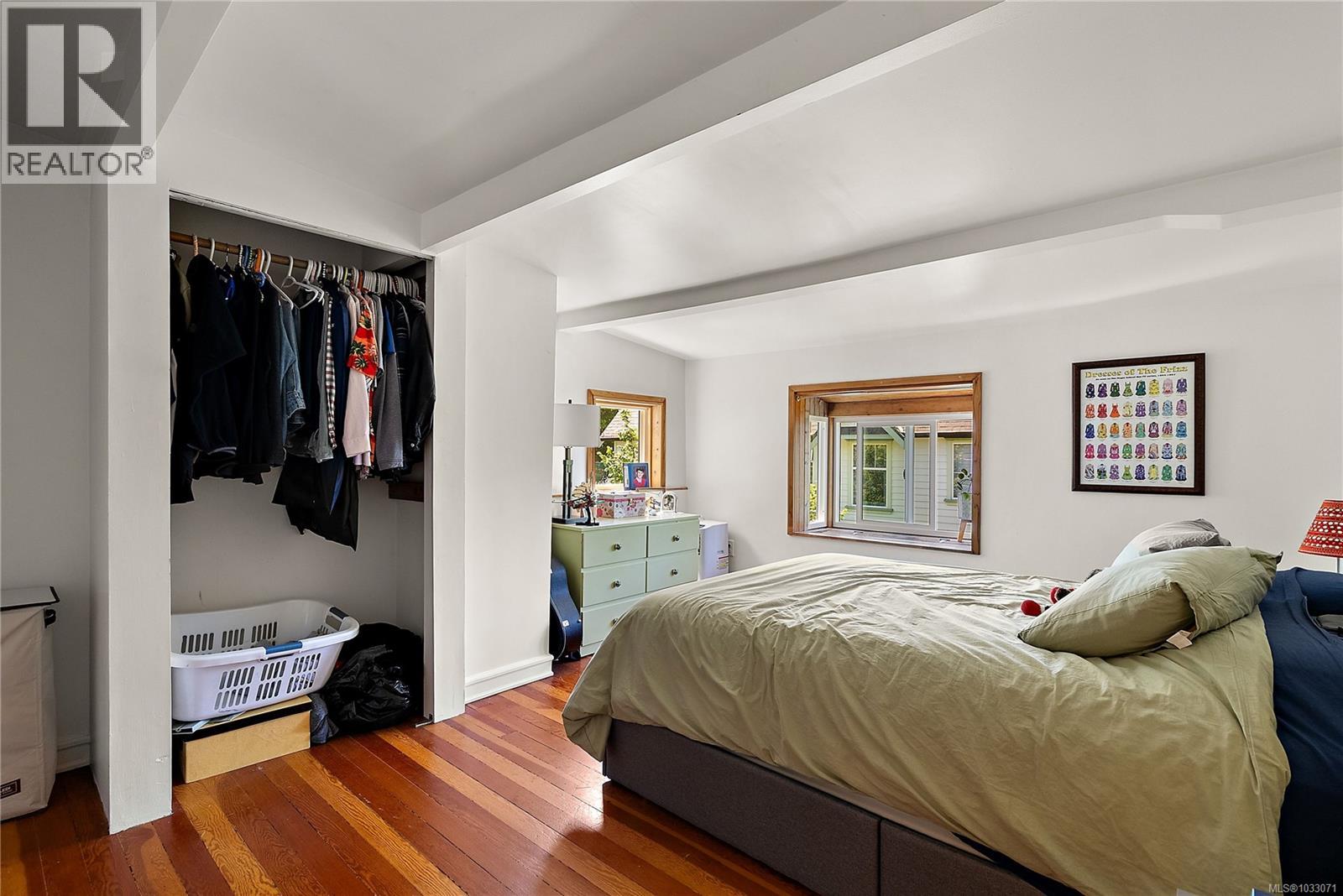 1736 Haultain St, Victoria, British Columbia  V8R 2L2 - Photo 42 - 1033071