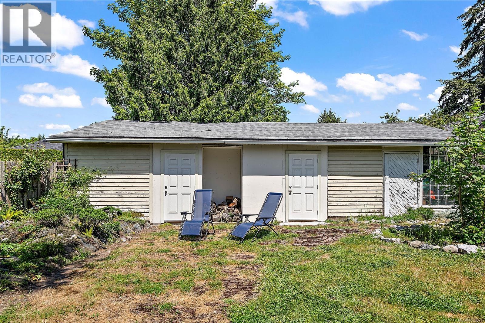 1736 Haultain St, Victoria, British Columbia  V8R 2L2 - Photo 55 - 1033071