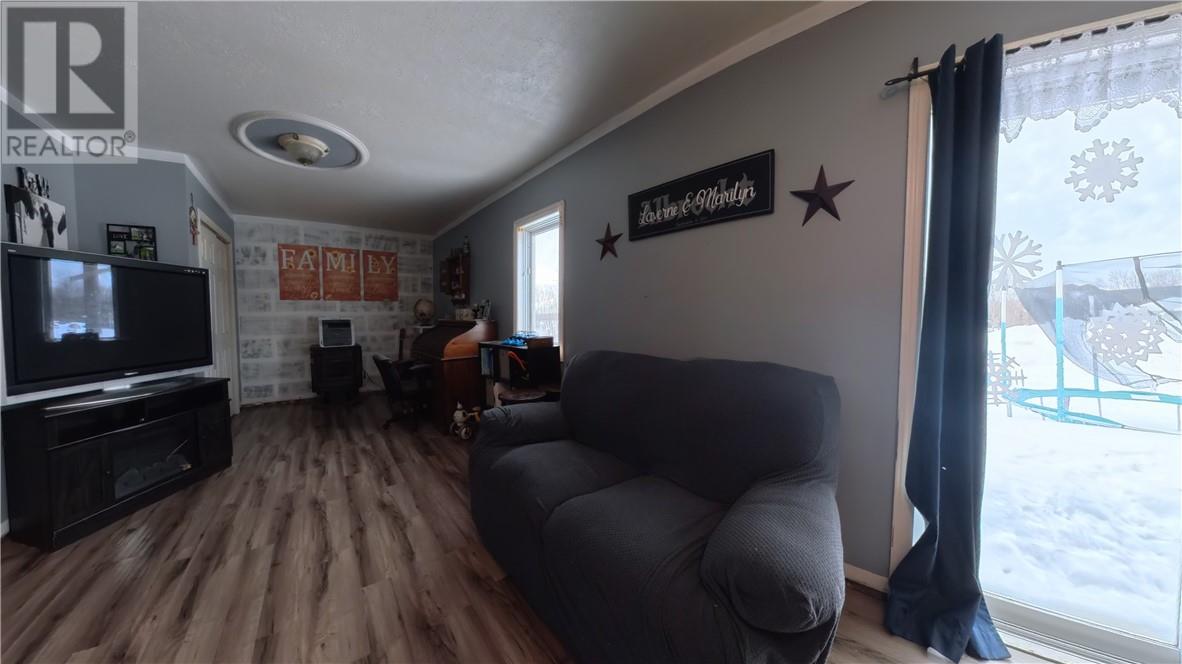 15339 Hwy 6, Manitowaning, Ontario  P0P 1N0 - Photo 17 - 2126114