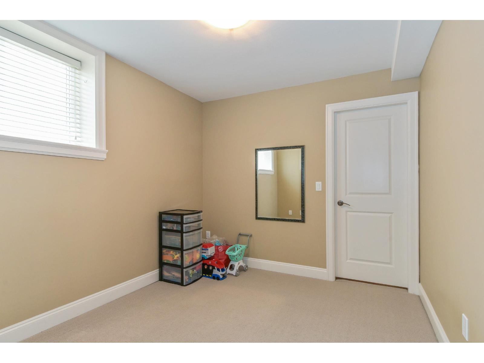 19698 71b Avenue, Langley, British Columbia  V2Y 3A4 - Photo 31 - R3129824