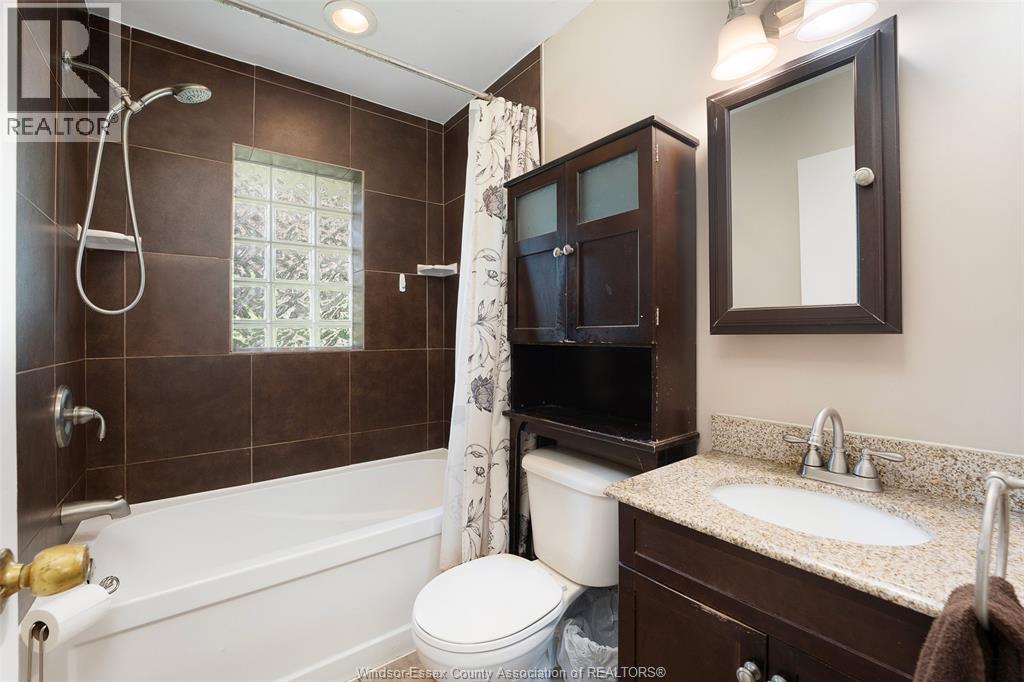 3668 Mckay, Windsor, Ontario N9E 2S2 - Photo 23 - 26012625