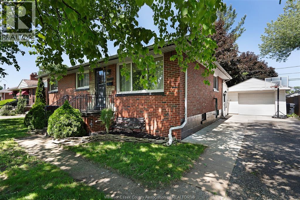 3668 Mckay, Windsor, Ontario N9E 2S2 - Photo 6 - 26012625