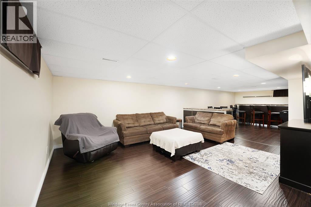 3668 Mckay, Windsor, Ontario N9E 2S2 - Photo 27 - 26012625