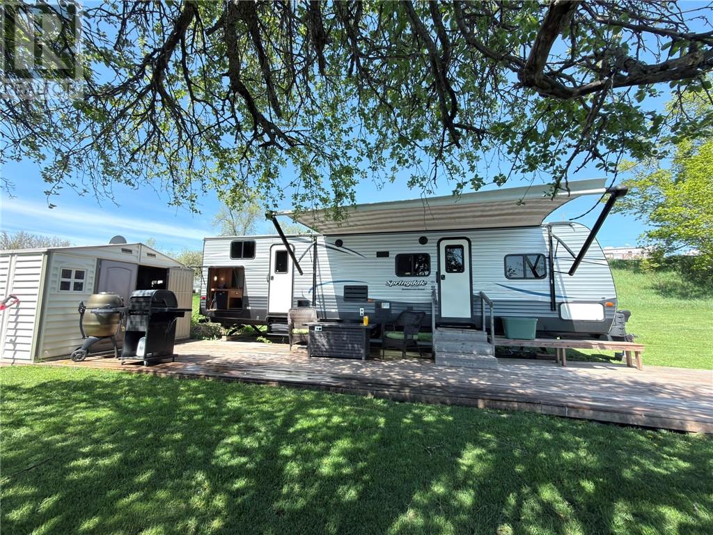 732 Monument Road Unit# 10, Spring  Bay, Ontario