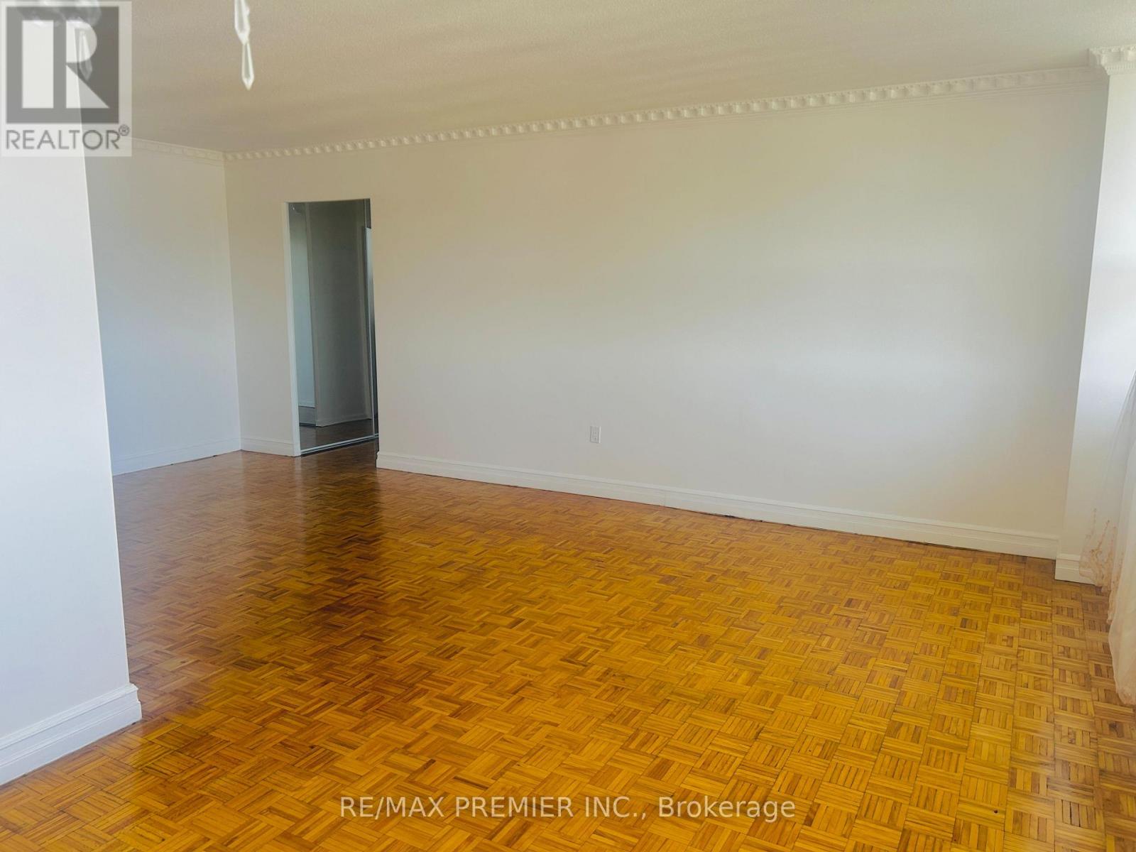 2004 - 1455 Lawrence Avenue W, Toronto, Ontario  M6L 1B1 - Photo 11 - W13221890