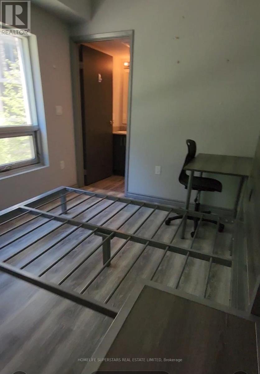 H 207 - 275 Larch Street, Waterloo, Ontario  N2L 3R2 - Photo 12 - X13027786