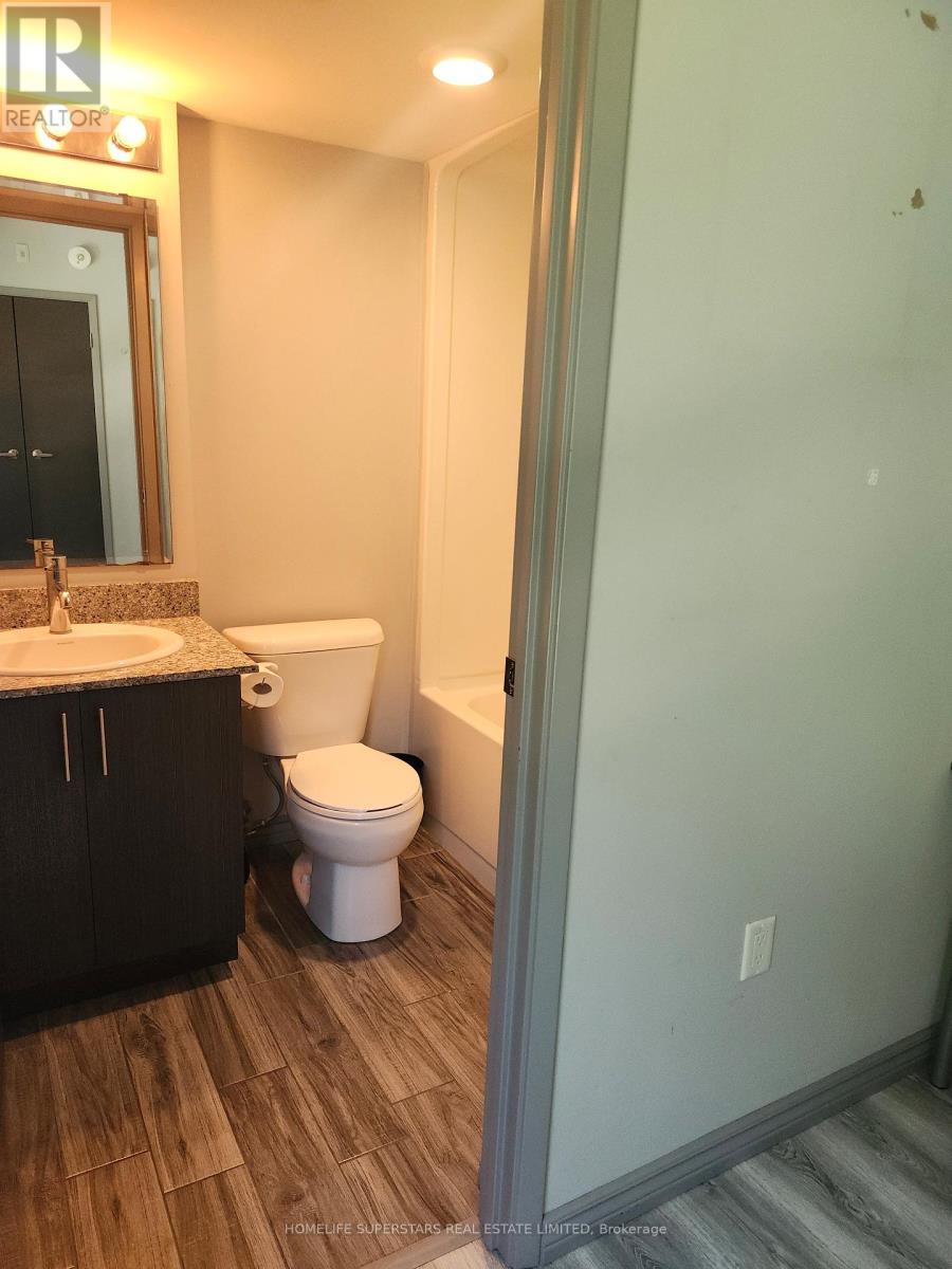 H 207 - 275 Larch Street, Waterloo, Ontario  N2L 3R2 - Photo 16 - X13027786