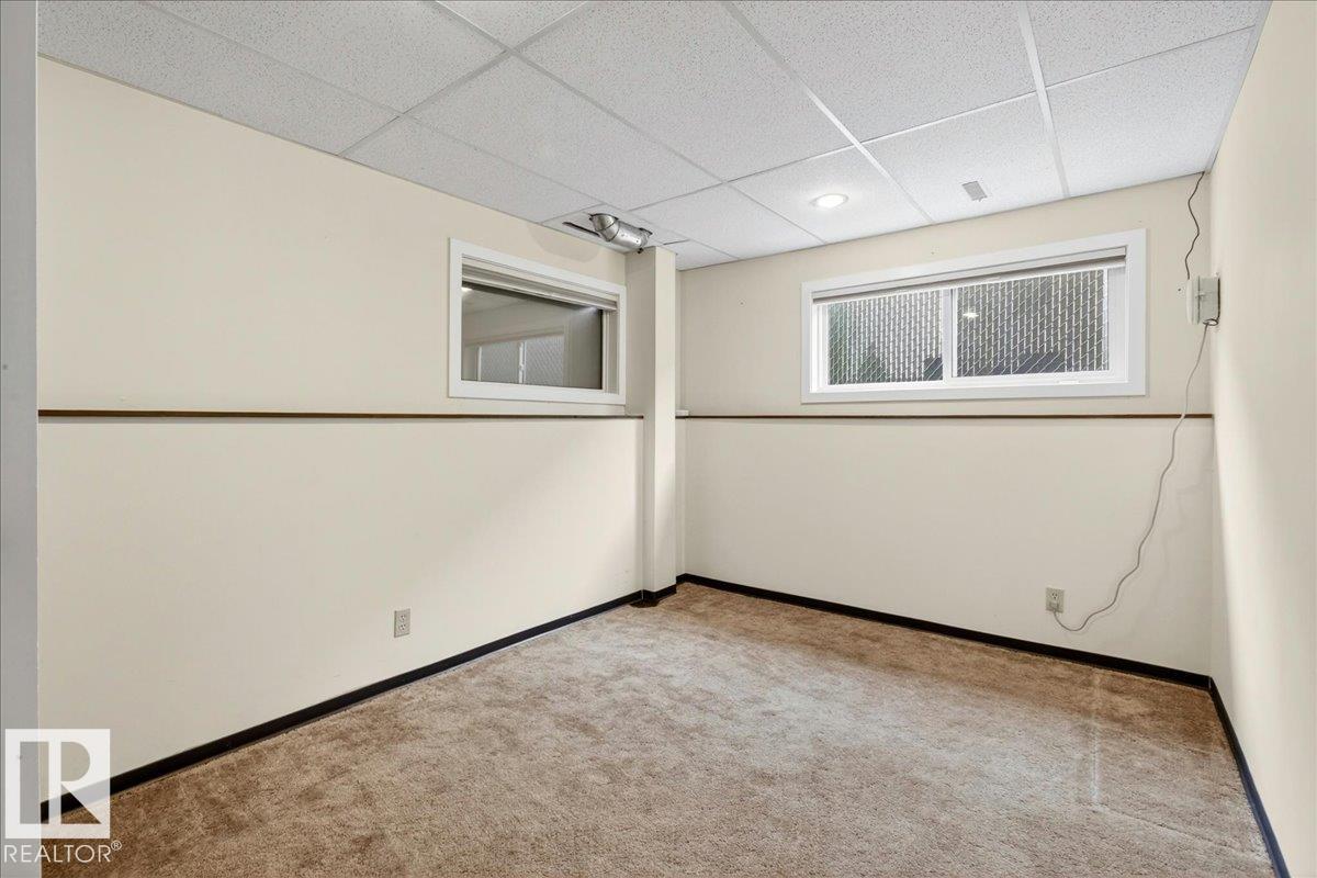 1815 42 St NW, Edmonton, Alberta  T6L 3H6 - Photo 20 - E4491104