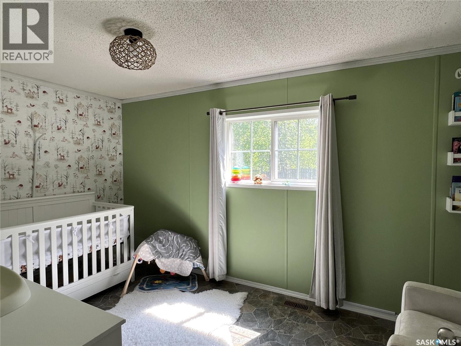 620 7th Avenue E, Meadow Lake, Saskatchewan S9X 1J3 - Photo 19 - SK037794