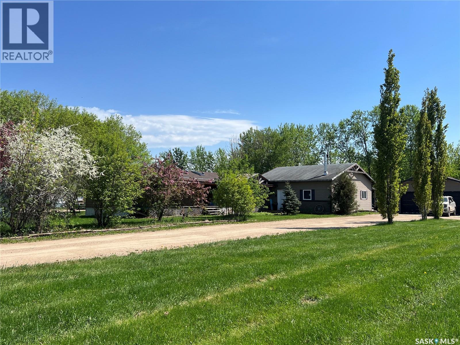 620 7th Avenue E, Meadow Lake, Saskatchewan S9X 1J3 - Photo 33 - SK037794