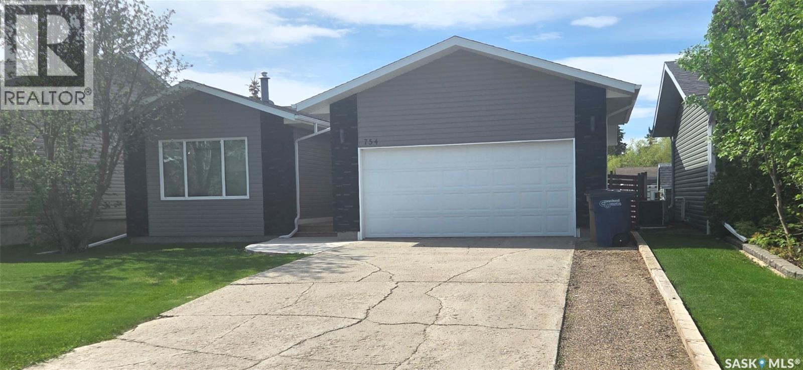754 Golburn Crescent, Tisdale, Saskatchewan S0E 1T0 - Photo 1 - SK037780