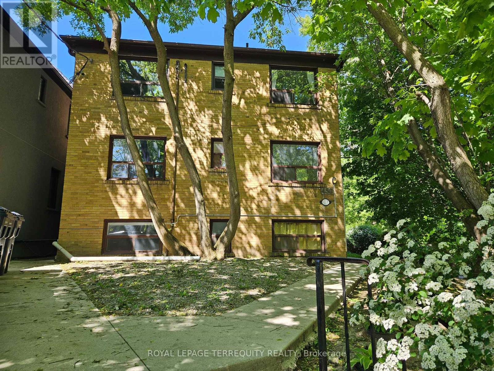 3 - 450 Arlington Avenue, Toronto, Ontario  M6C 3A2 - Photo 1 - C13222382
