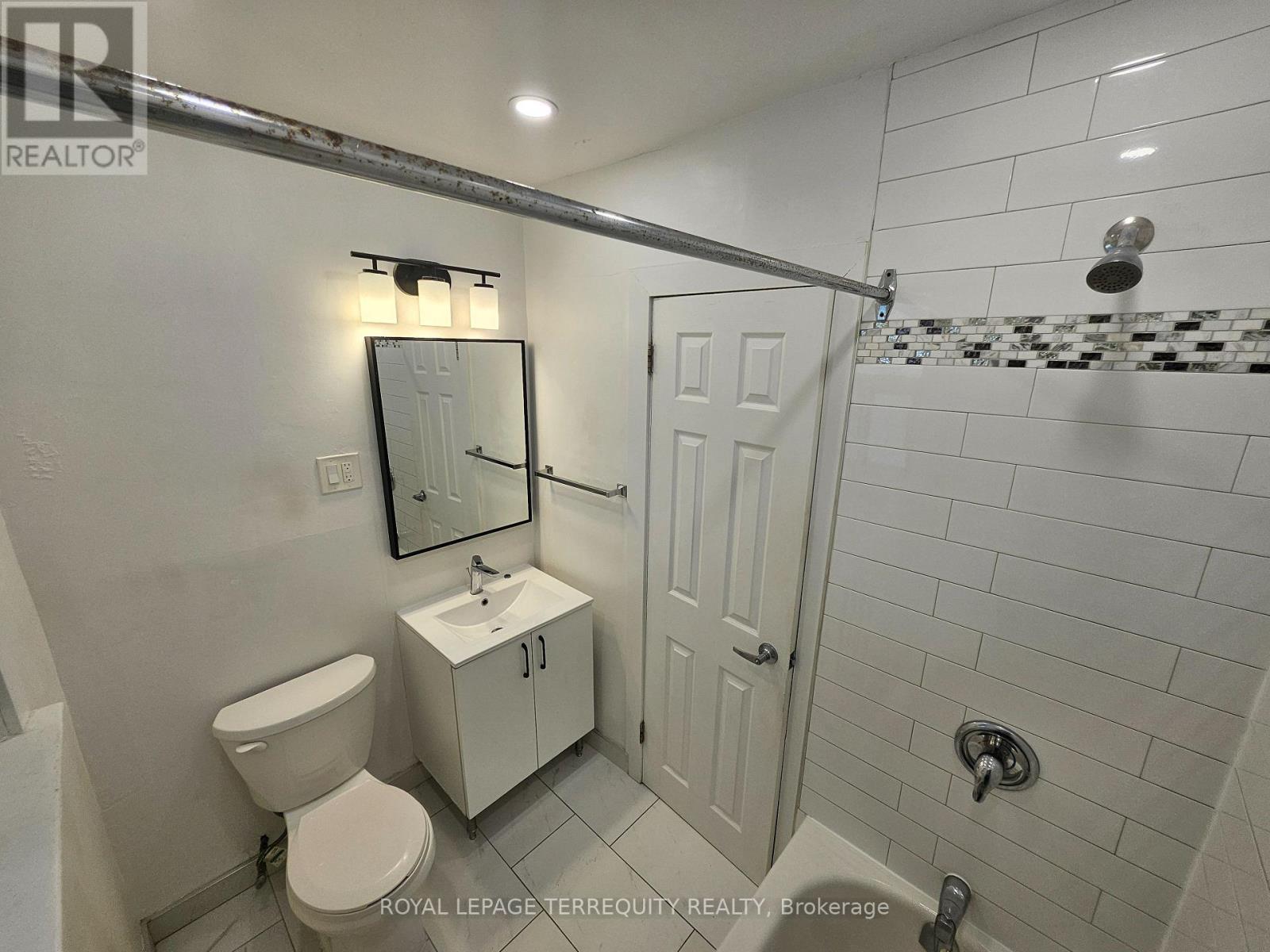 3 - 450 Arlington Avenue, Toronto, Ontario  M6C 3A2 - Photo 14 - C13222382