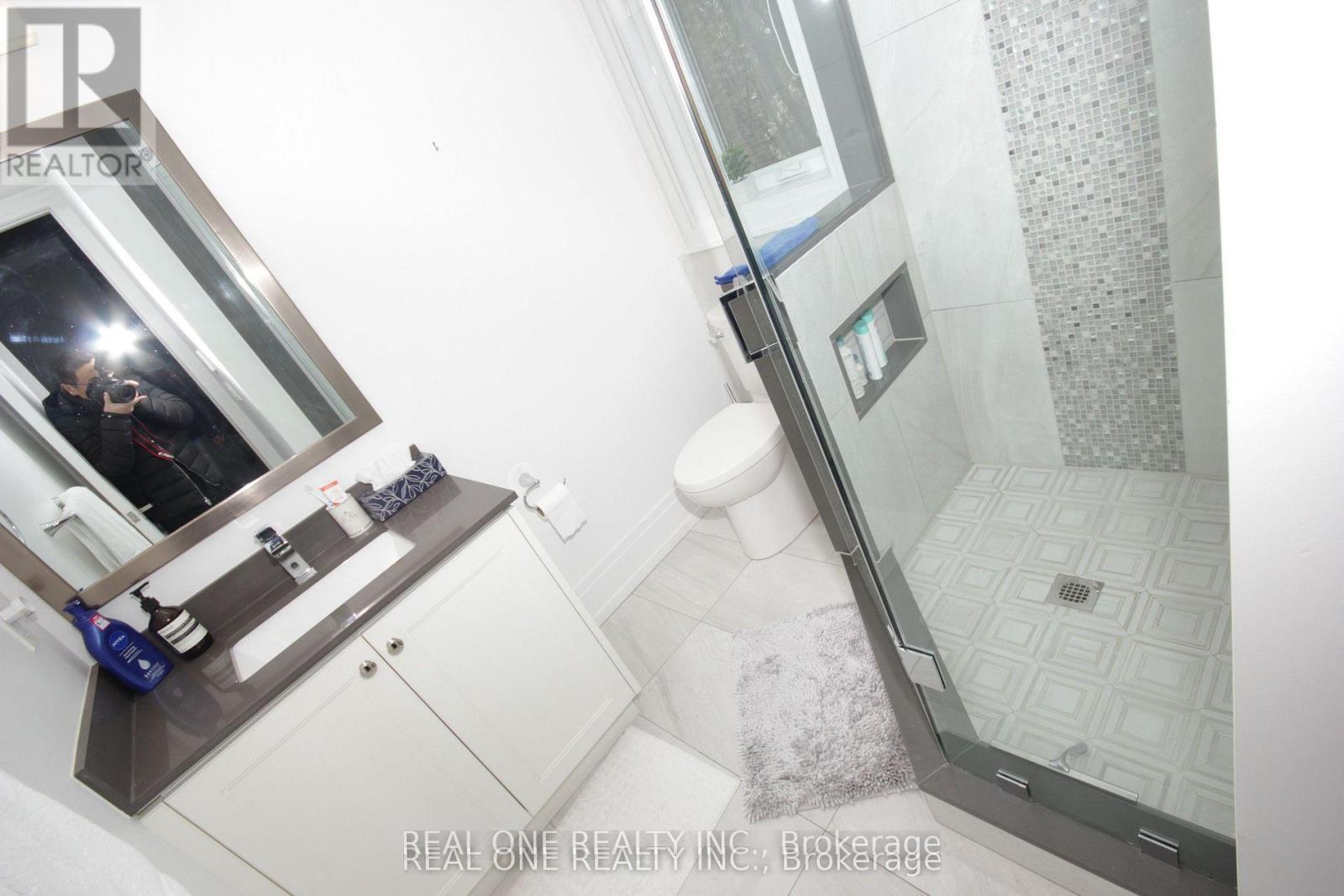 36 Binscarth Road, Toronto, Ontario  M4W 1Y1 - Photo 23 - C13222450