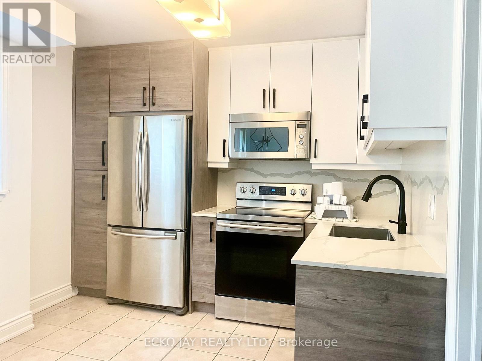 17 - 90 George Henry Boulevard, Toronto, Ontario  M2J 1E7 - Photo 4 - C13222466