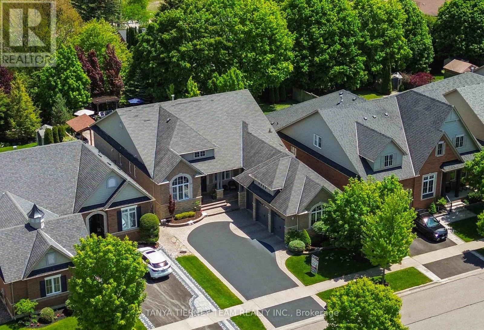 25 MONTANA CRESCENT, Whitby, Ontario