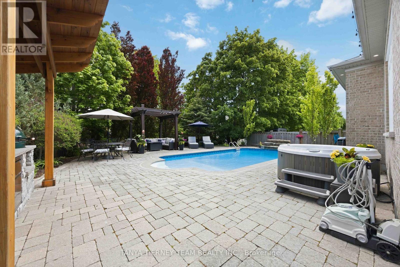 25 Montana Crescent, Whitby, Ontario  L1M 0B8 - Photo 46 - E13222426