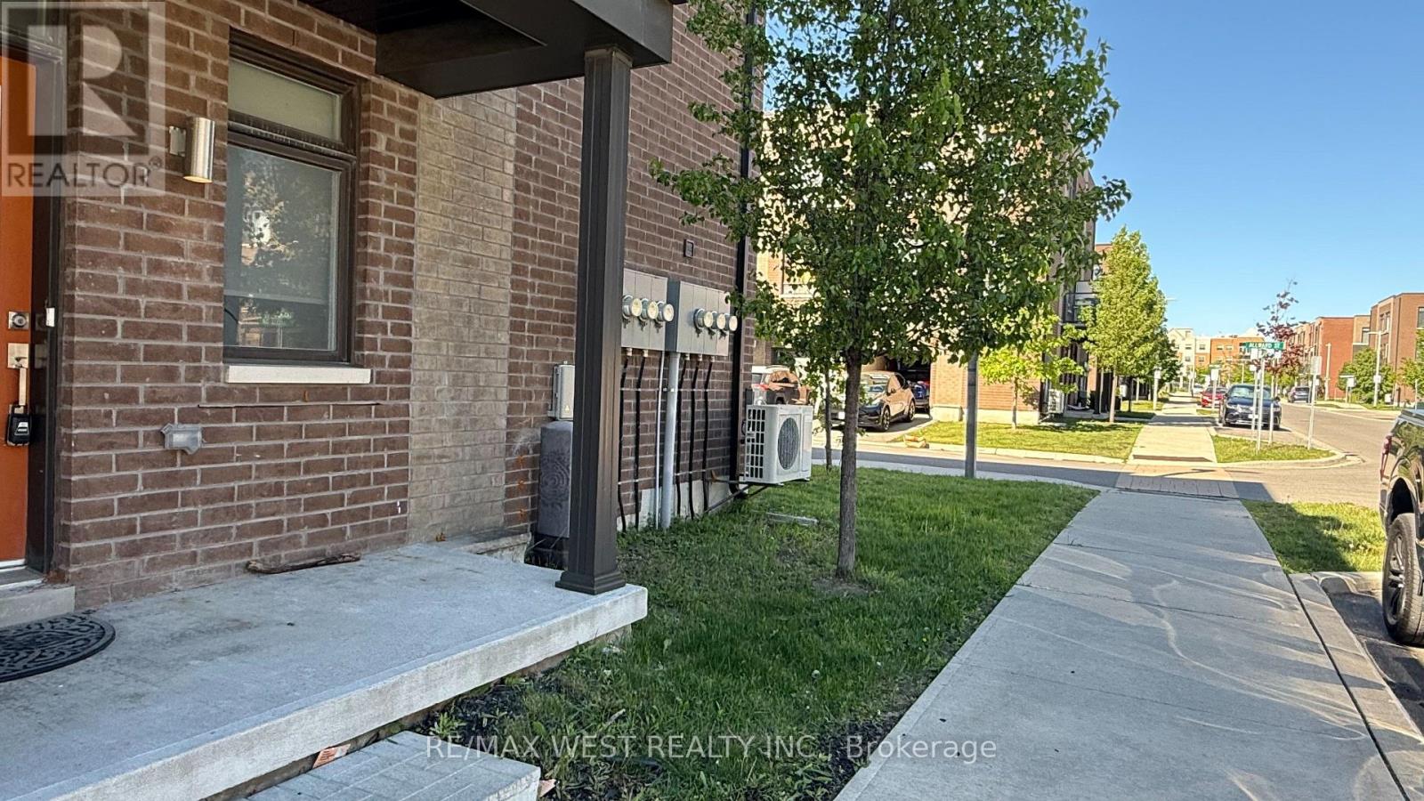 1 Allward Street, Vaughan, Ontario  L4L 0M1 - Photo 7 - N13222302