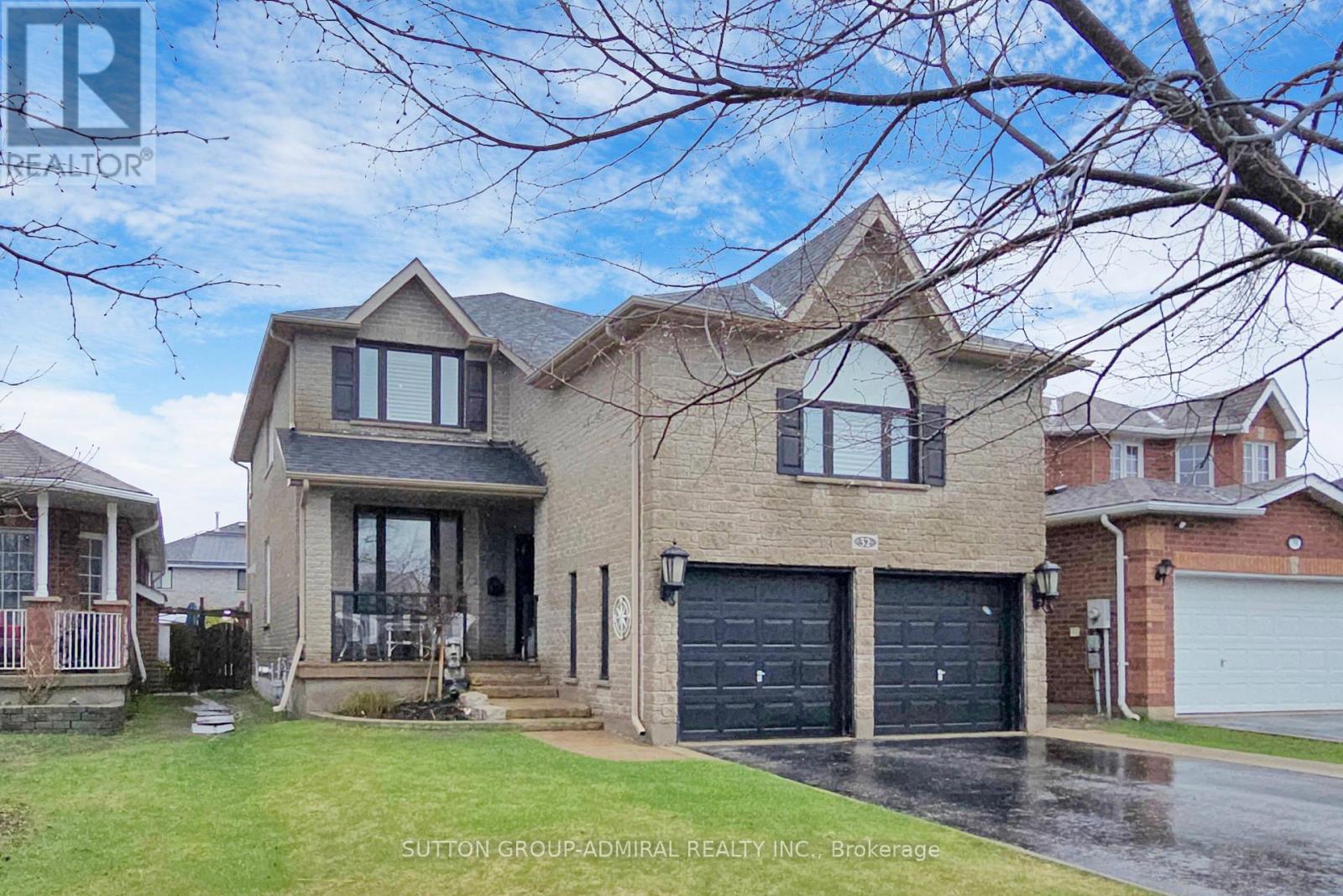 UPPER - 32 STEPHANIE LANE, barrie (painswick south), Ontario