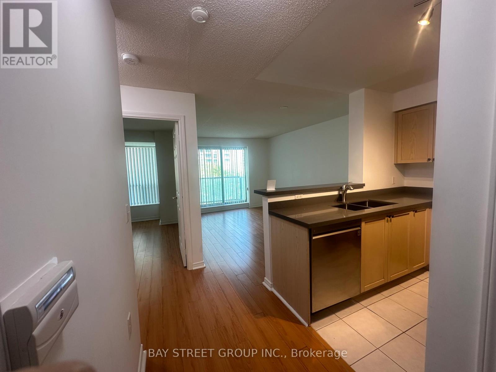 610 - 28 Olive Avenue, Toronto, Ontario  M2N 7E6 - Photo 8 - C13219200