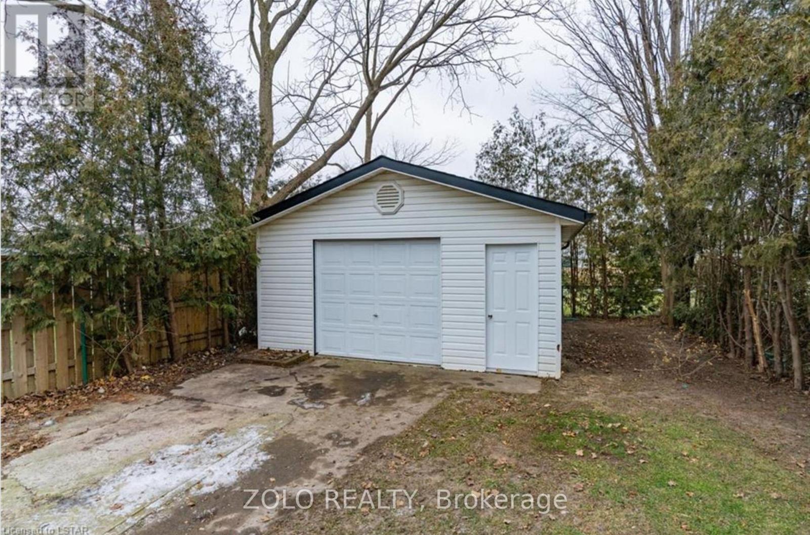 9 Fourth Avenue, St. Thomas, Ontario  N5R 4G8 - Photo 30 - X13222790