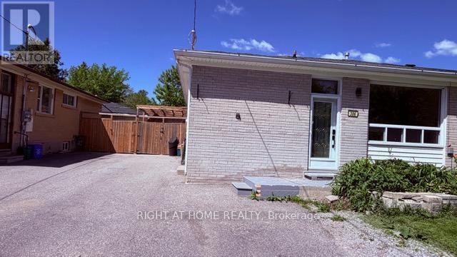 306 Rosedale Drive, Whitby, Ontario  L1N 1Z3 - Photo 2 - E13200666