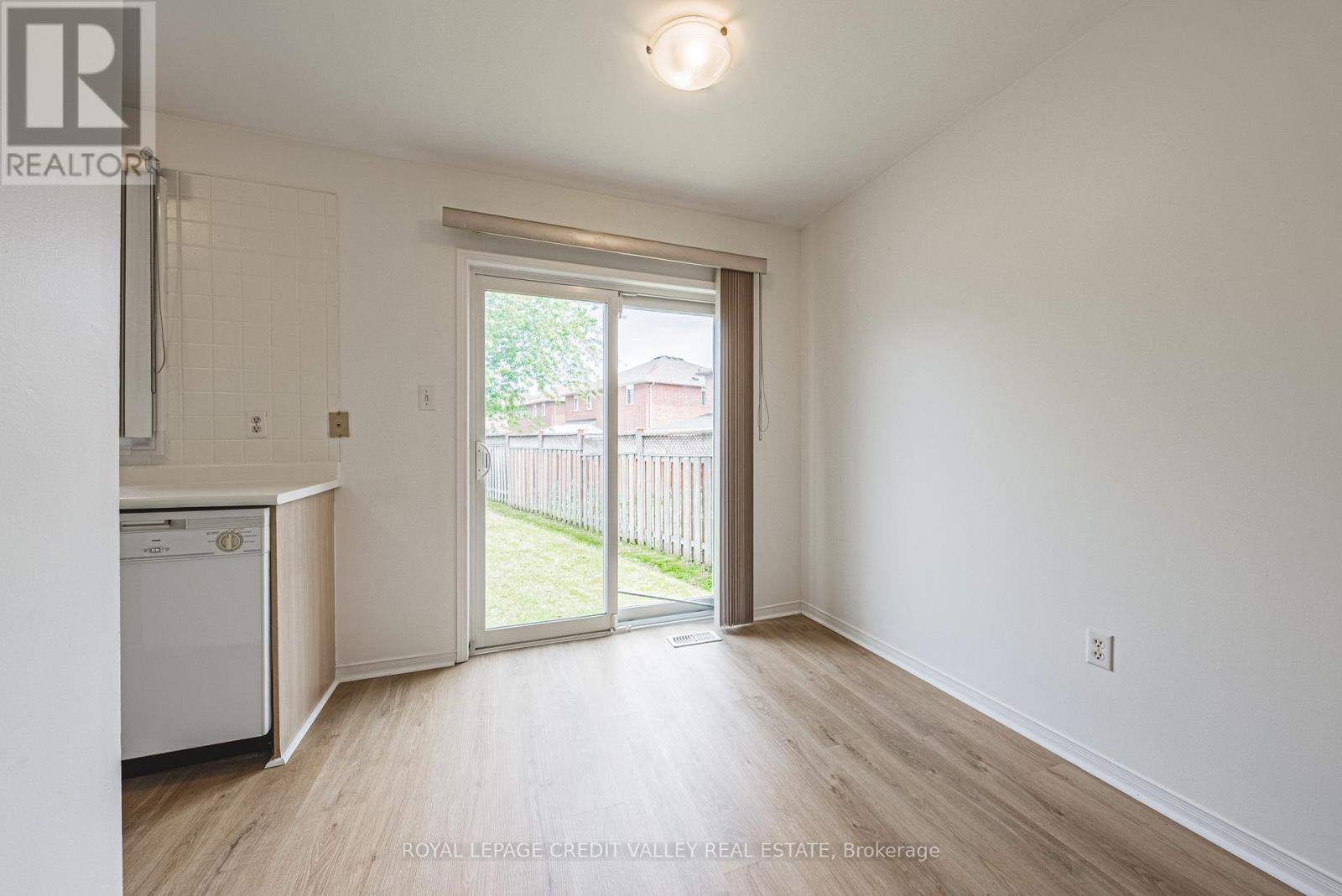 155 Saddletree Trail, Brampton, Ontario  L6X 4M9 - Photo 12 - W13222254
