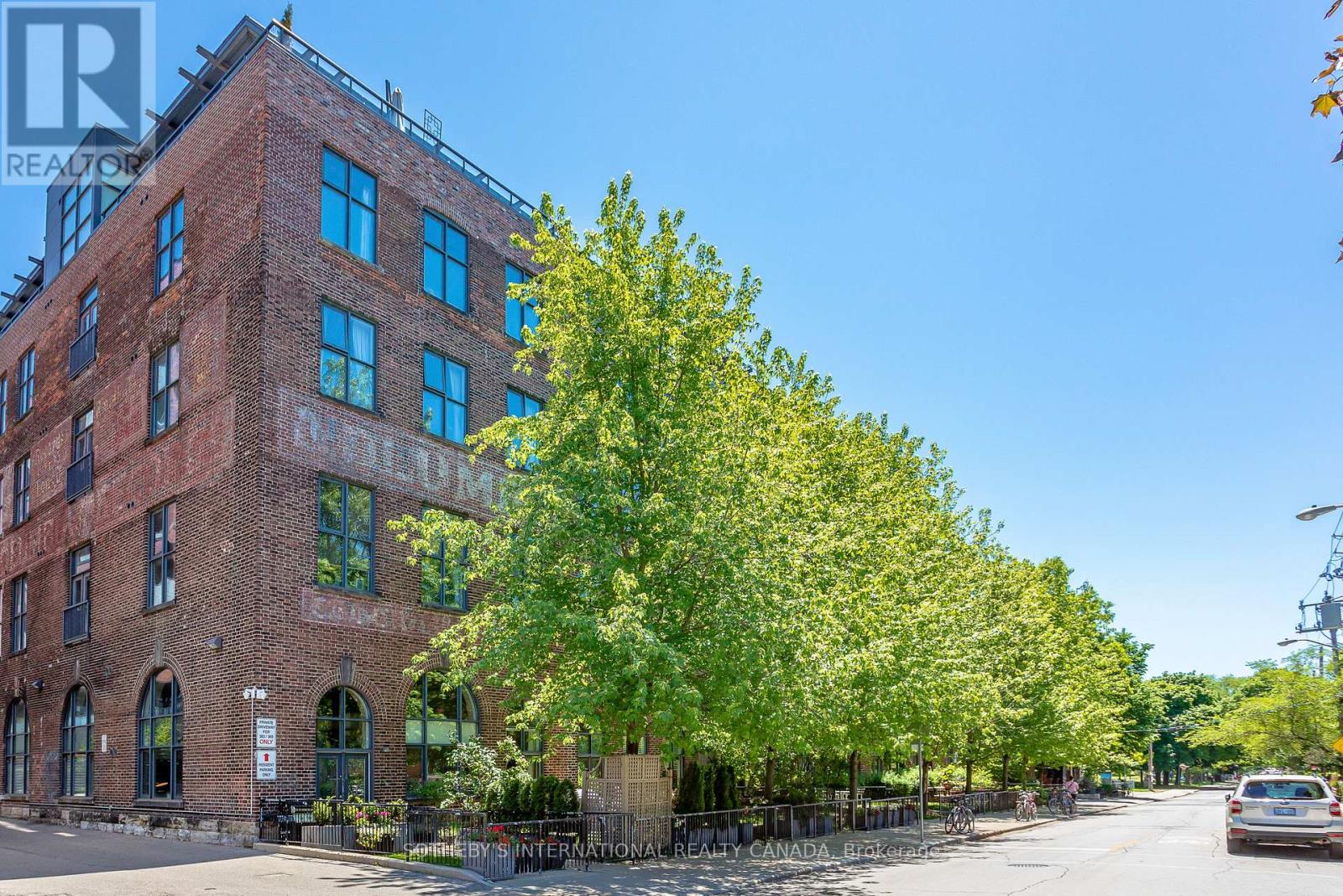 402 - 369 SORAUREN AVENUE, Toronto, Ontario