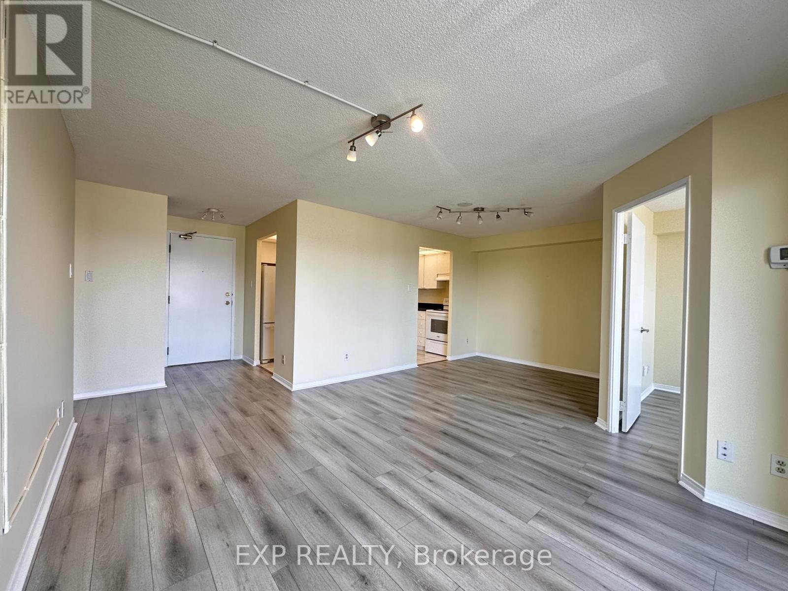 502 - 115 HILLCREST AVENUE, Mississauga, Ontario