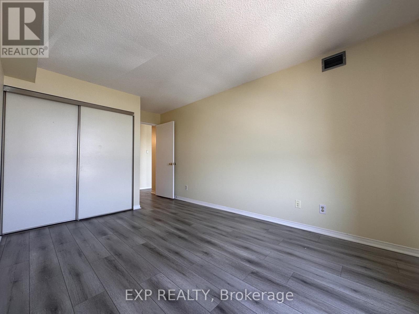 502 - 115 Hillcrest Avenue, Mississauga, Ontario  L5B 3Y9 - Photo 14 - W13222420