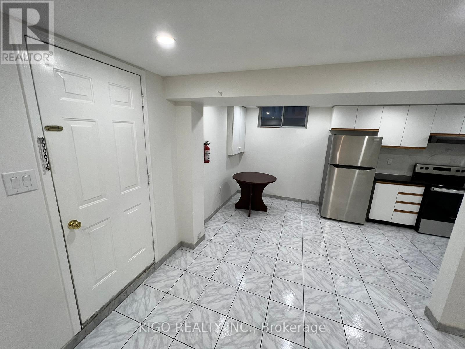 BASEMENT - 5907 LADYBURN CRESCENT, Mississauga, Ontario